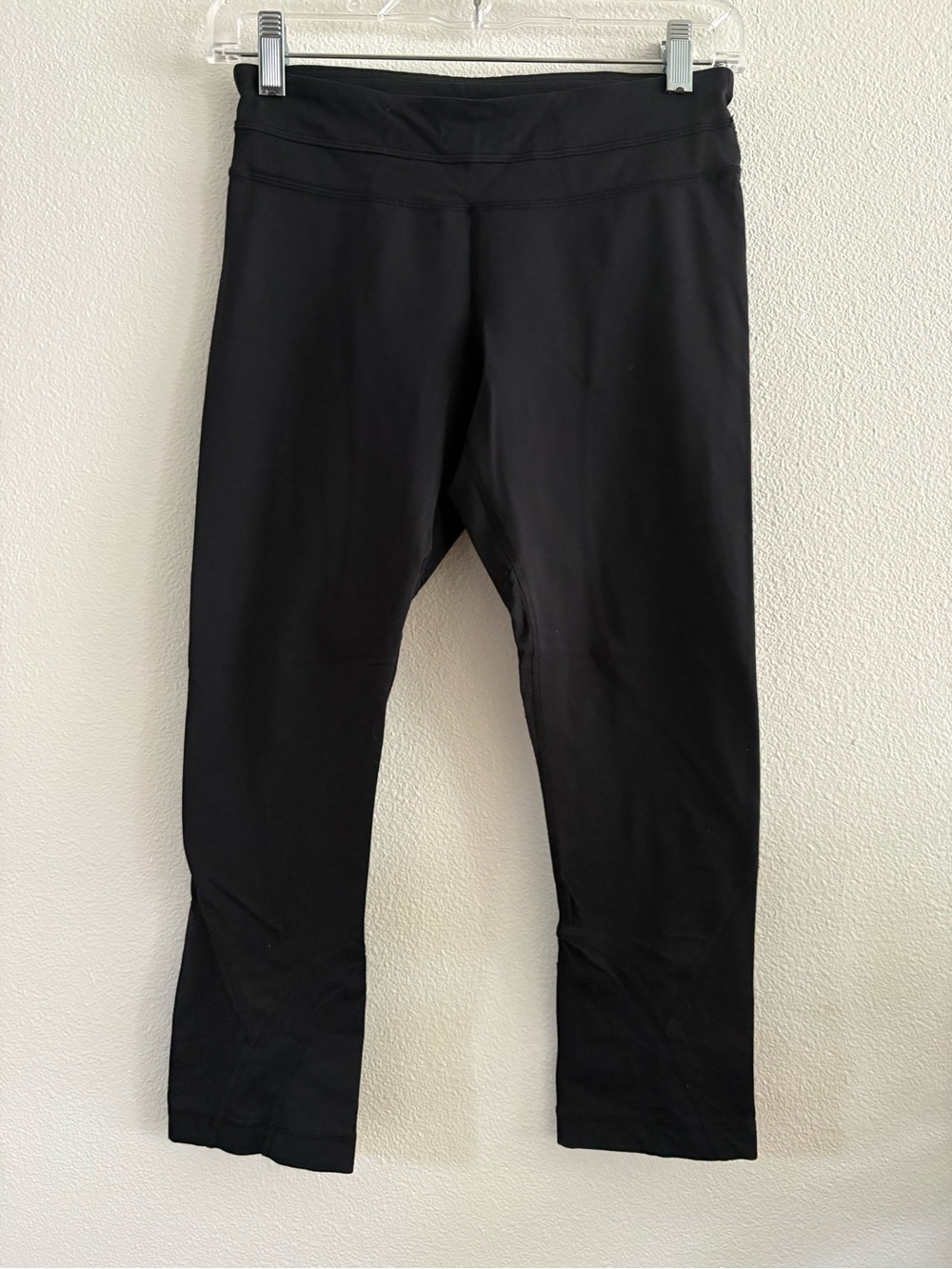 Lululemon Run Inspire Crop II Leggings Womens 6 Black Sweat Wicking